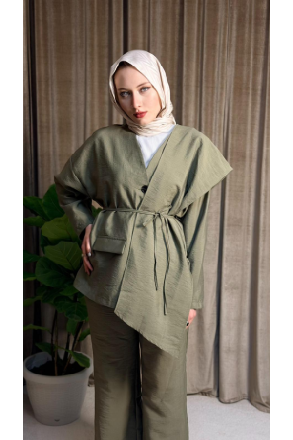 Laye Ceketli Şallı Takım