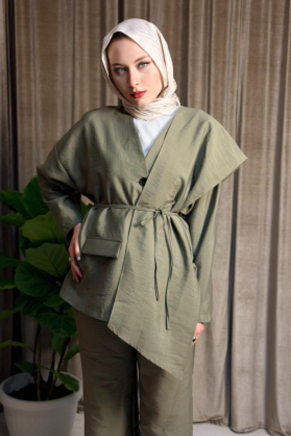 Laye Ceketli Şallı Takım